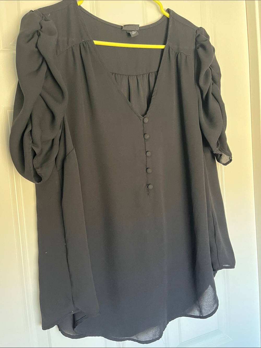torrid Black Puff-Sleeve V-Neck Button-Front Blouse